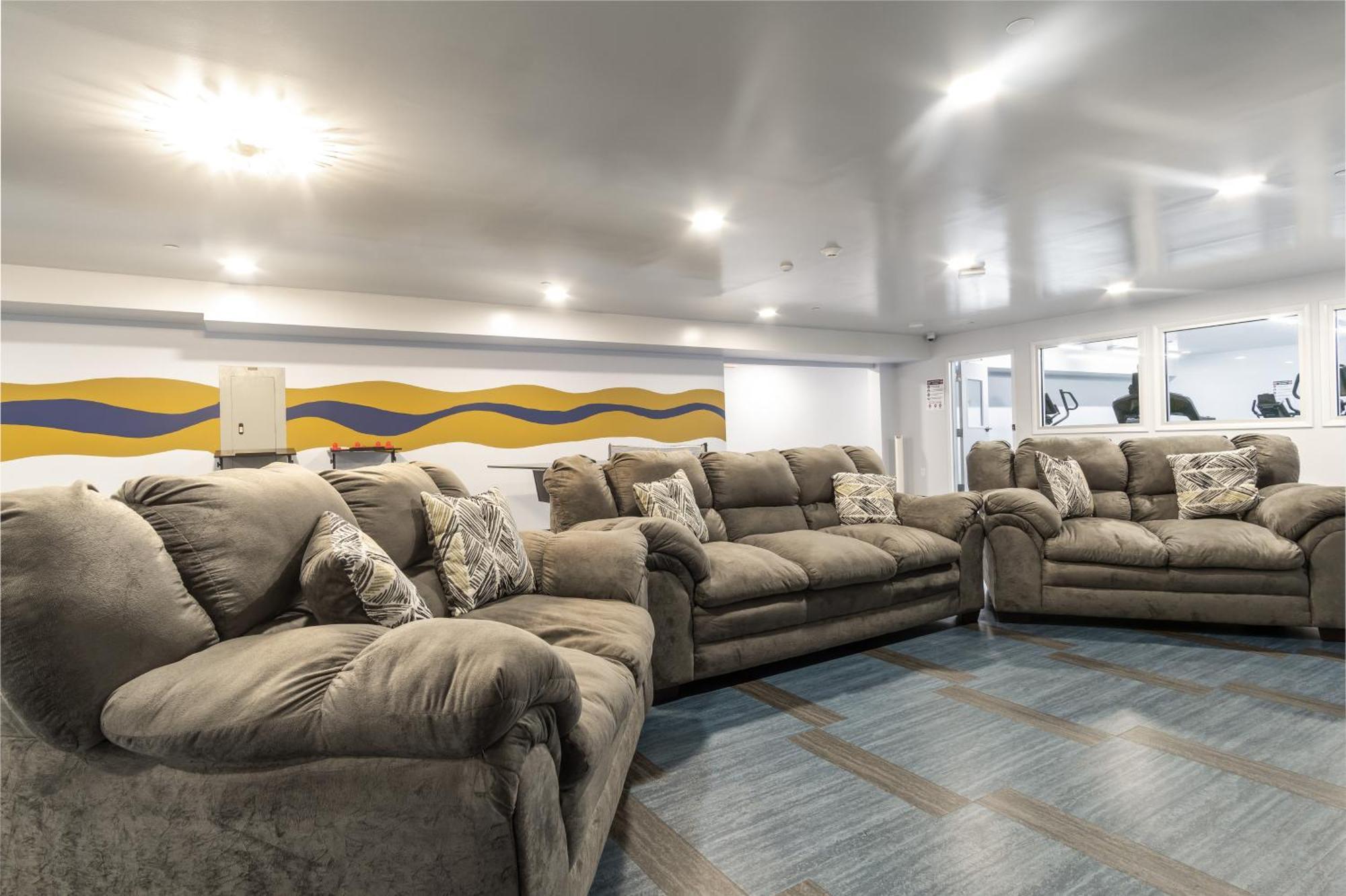 Grand Monarch! Best For Extended Stays! Johnson City Exteriör bild